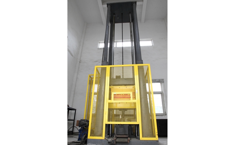 Drop weight tear tester