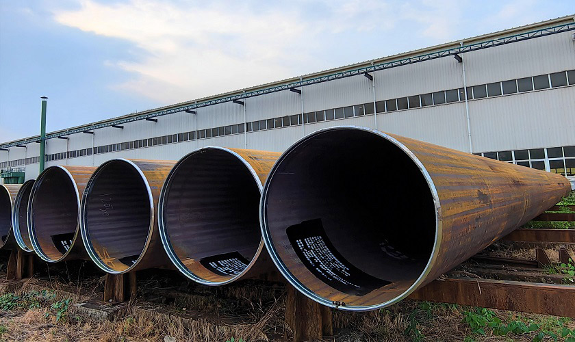 Refining and chemical pipes